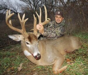 Kansas deer hunting at JD Outfitters