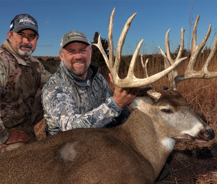 Kansas deer hunting at JD Outfitters